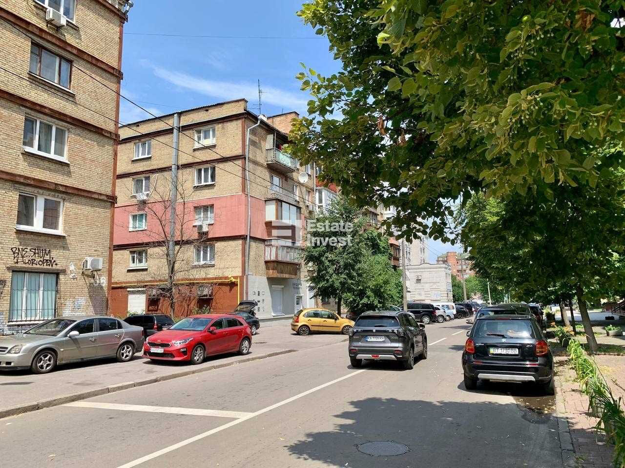 Вул. Введенська, 15