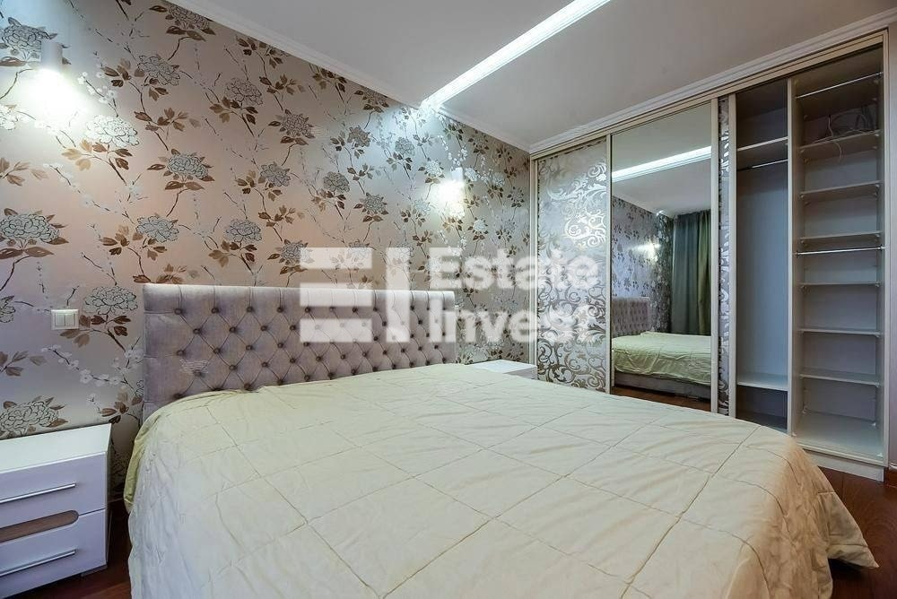 DeWatermark.ai_1762181834297